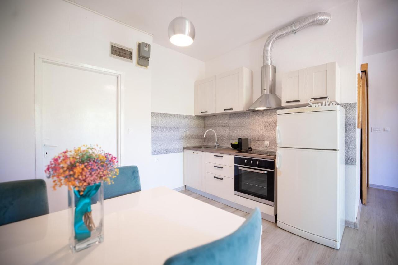 Apartments And A Room Ina Guest house 3*